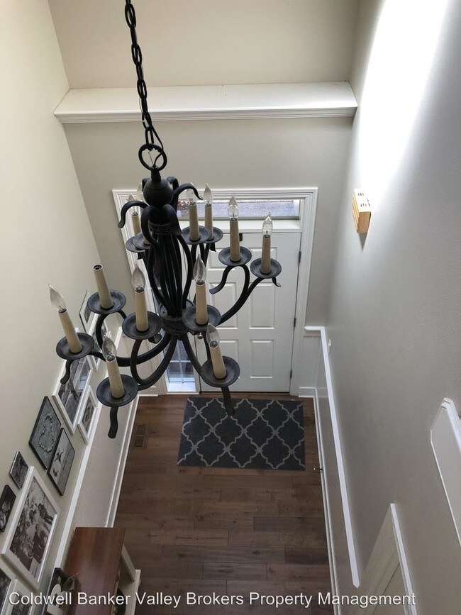 Foto del edificio - 5 br, 2.5 bath House - 4318 SW Agate Ave