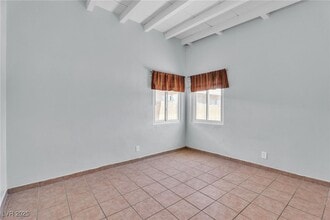 Building Photo - 710 N 10th St