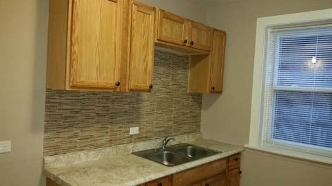 Foto del edificio - 7842-7848 S Luella Ave