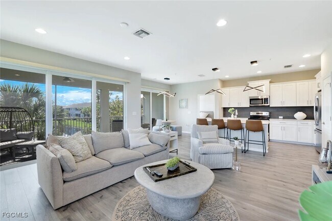Foto del edificio - 2344 Sheen Ln
