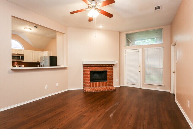 Building Photo - 3309 Cool Springs Cir