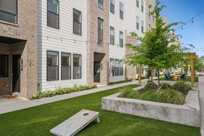 Foto principal - 3426 Carlton St