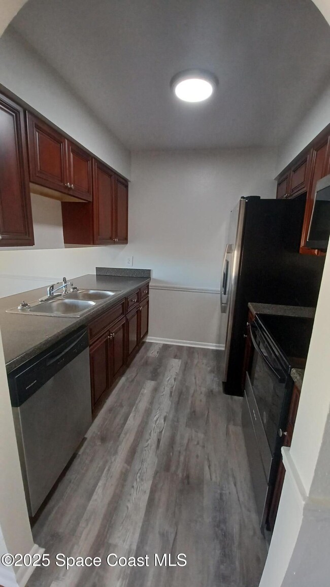 Building Photo - 214 San Juan Cir