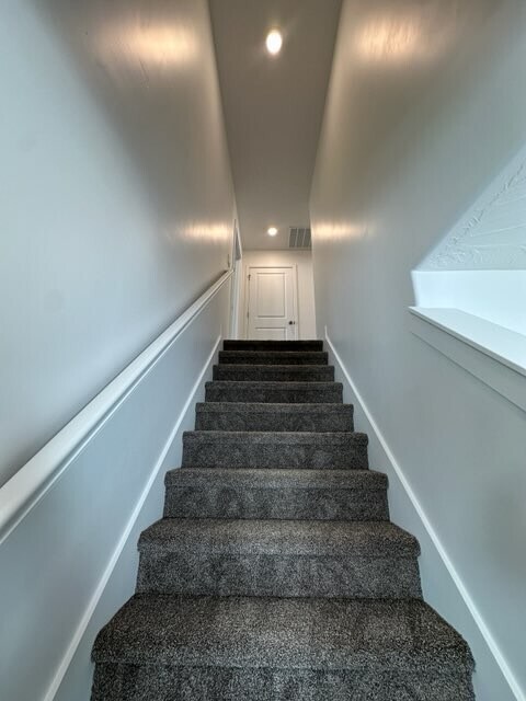 Foto del edificio - 604 S Rockwell Ln