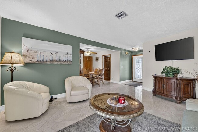 Building Photo - 1362 SW Knollwood Dr