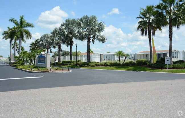 Foto del edificio - Riverside Club