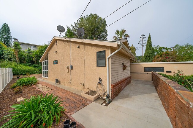 Building Photo - Beautiful Rancho Palos Verdes Home