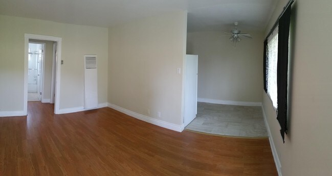 Foto del edificio - 3773 S Barrington Ave