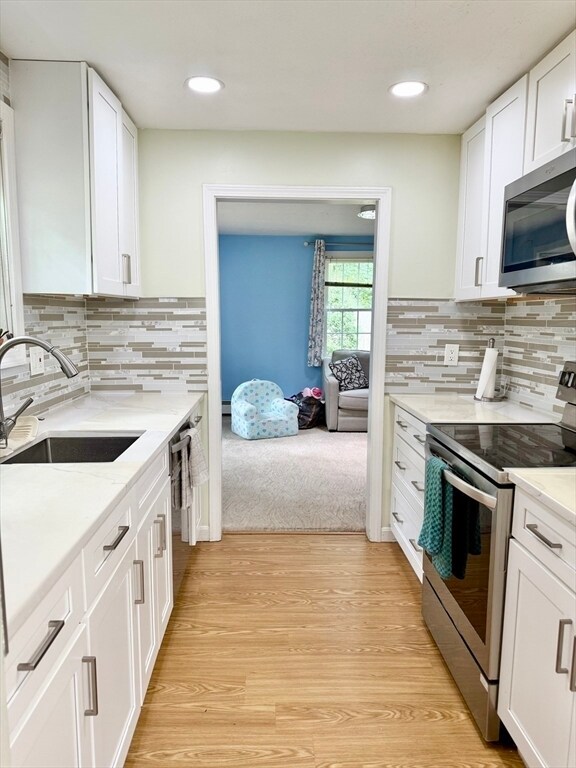 Building Photo - 25 Homeward Ln