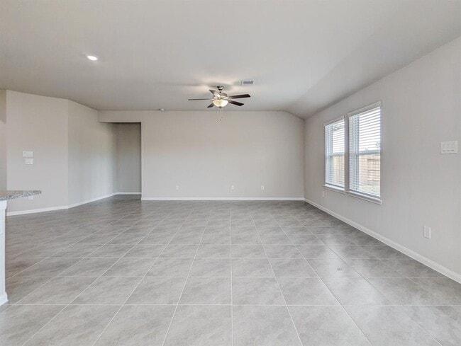 Building Photo - 2023 Stella Pne Dr