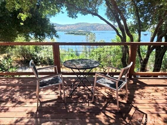 Building Photo - 11664 Lakeview Dr