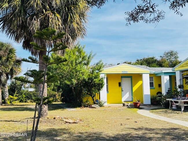 Building Photo - 391 S Halifax Dr