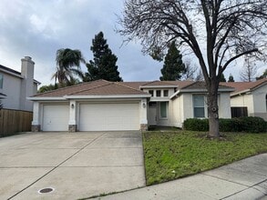 Building Photo - 5941 Moss Creek Ct