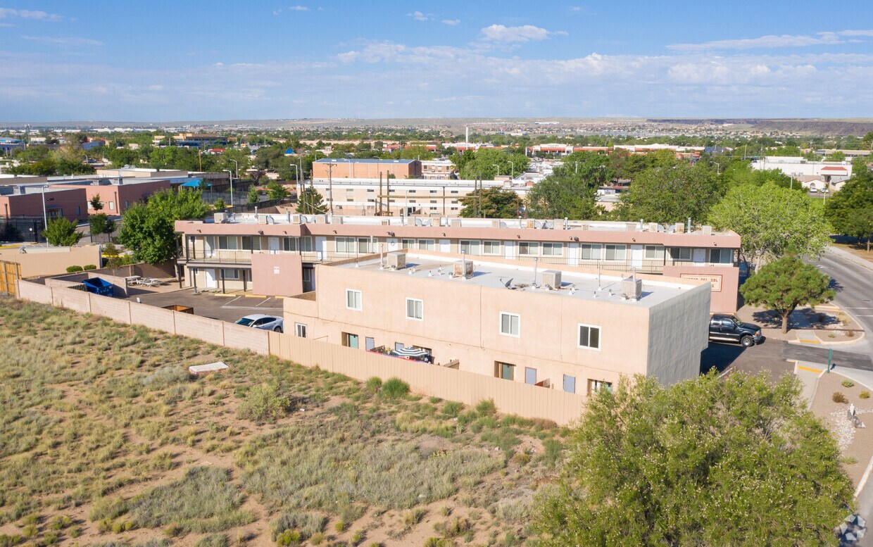 Foto del edificio - Corona Del Sol Apartments