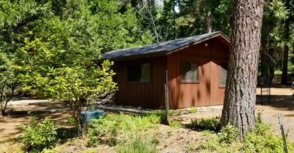 Building Photo - 5847 Silverleaf Dr