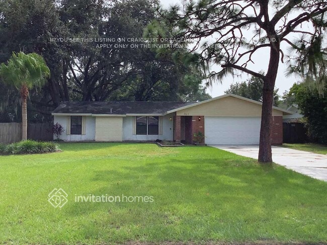 Building Photo - 703 Redondo Dr