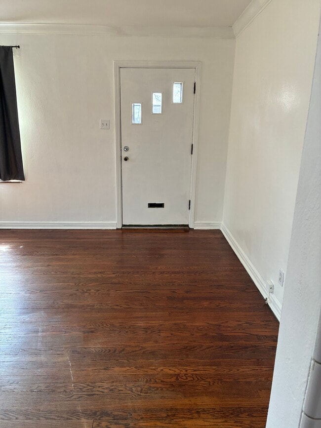 Building Photo - 7519 Wise Ave