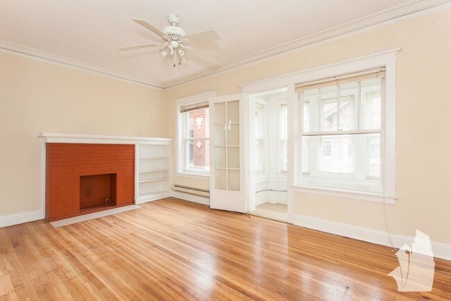 Foto del edificio - 4421 N Wolcott Ave