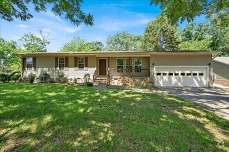 Building Photo - 1733 Northwest Dr NW