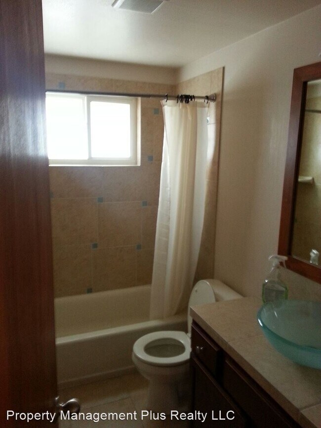 Foto del edificio - 2 br, 1 bath House - 1233 Sumner St