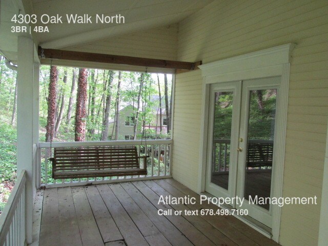 Foto del edificio - 4303 Oak Walk N