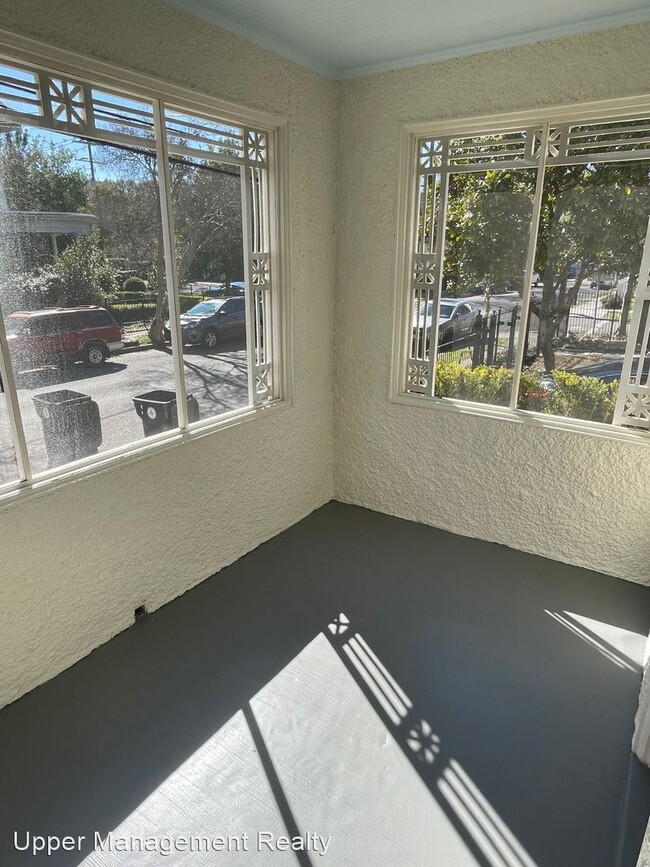 Building Photo - 2 br, 1 bath Apartment - 4729 Carondelet S...