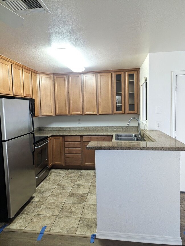 Building Photo - Very nice2 bedroom 2 bath Codo