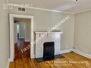 Building Photo - 1223 E 8th St