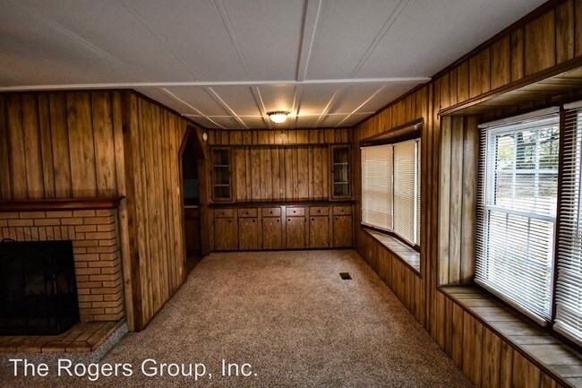 Building Photo - 3 br, 2 bath House - 215 Garrett Rd