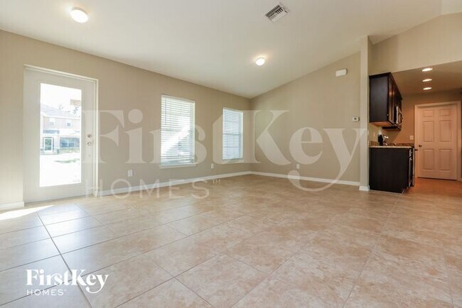 Foto del edificio - 1419 SW 29th Terrace