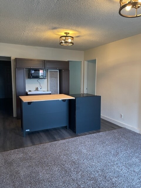 Building Photo - 13737 Inglewood Ave