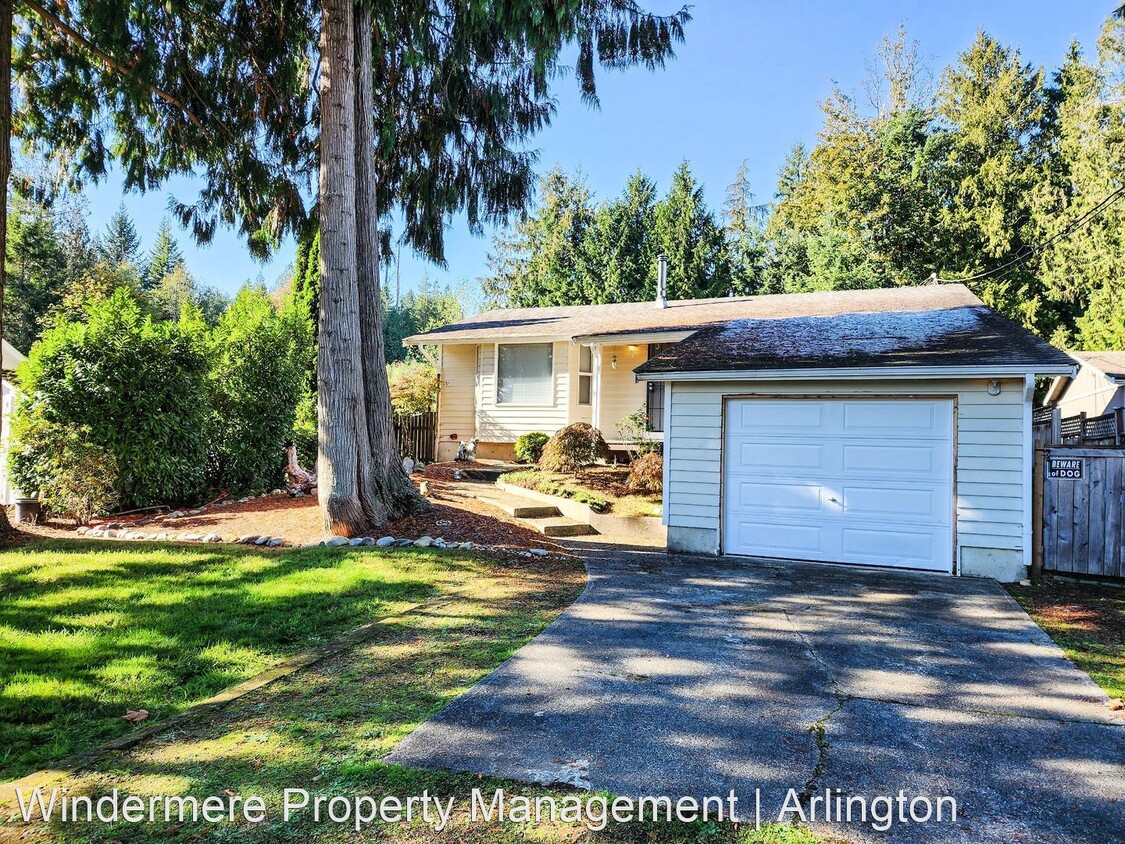 Foto principal - 2 br, 1 bath House - 16420 W Lake Goodwin Rd