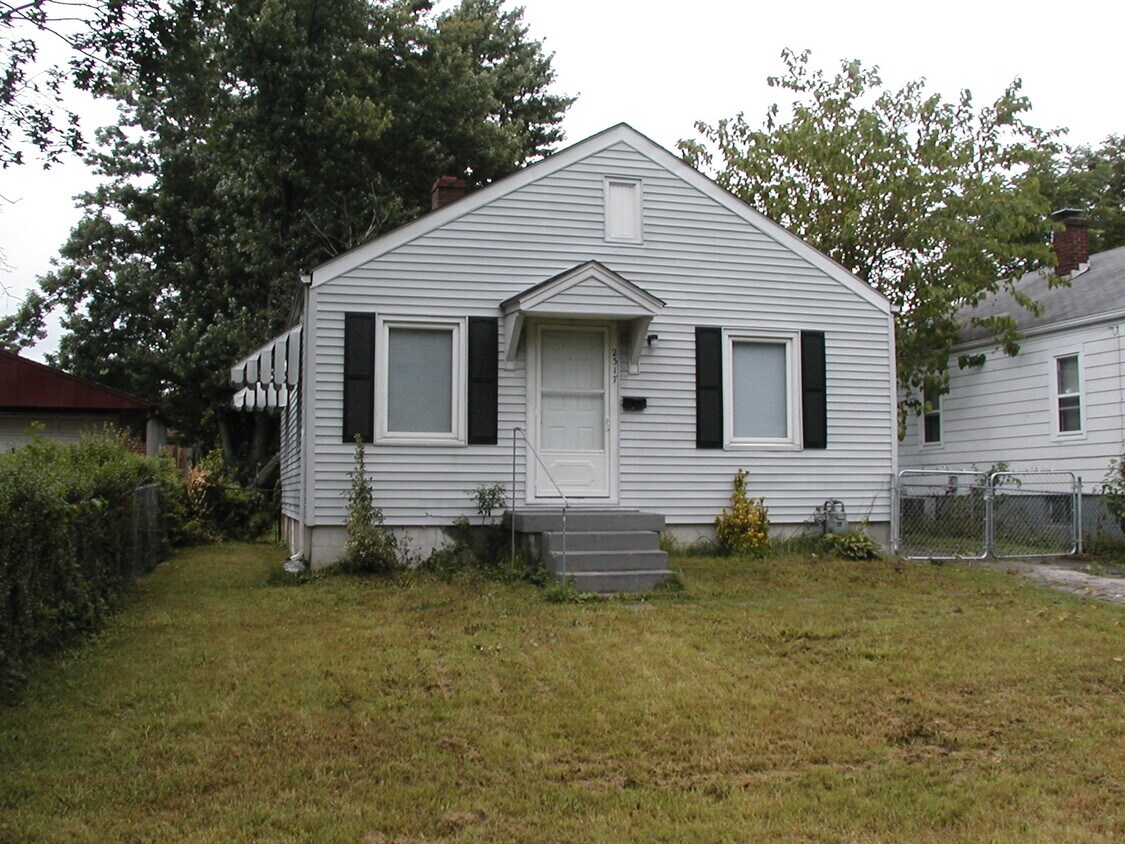 Primary Photo - 2317 Ratcliffe Ave