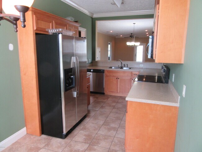 Building Photo - 2944 Palmetto Ridge Way