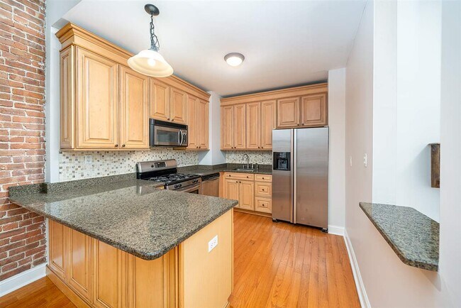 Foto del edificio - 1102 Washington St