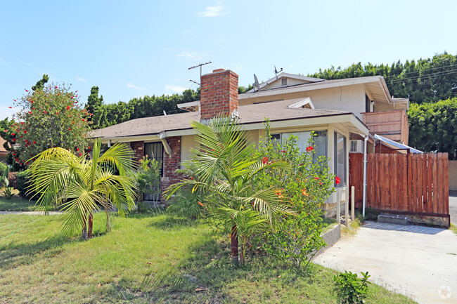 Building Photo - 12062 Laguna St
