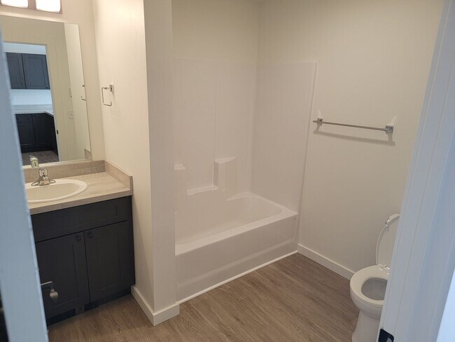 Foto del edificio - 1469 Windrow Dr