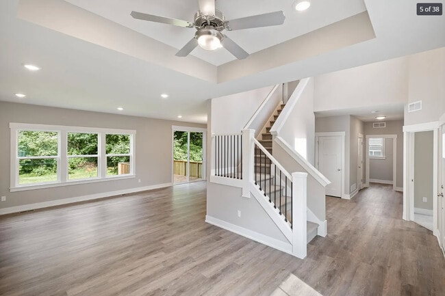 Foto del edificio - 5453 W Heathwood Dr SE