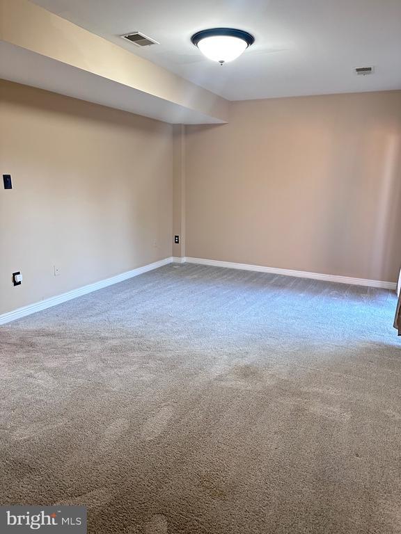 Building Photo - 783 Vanderbilt Terrace SE