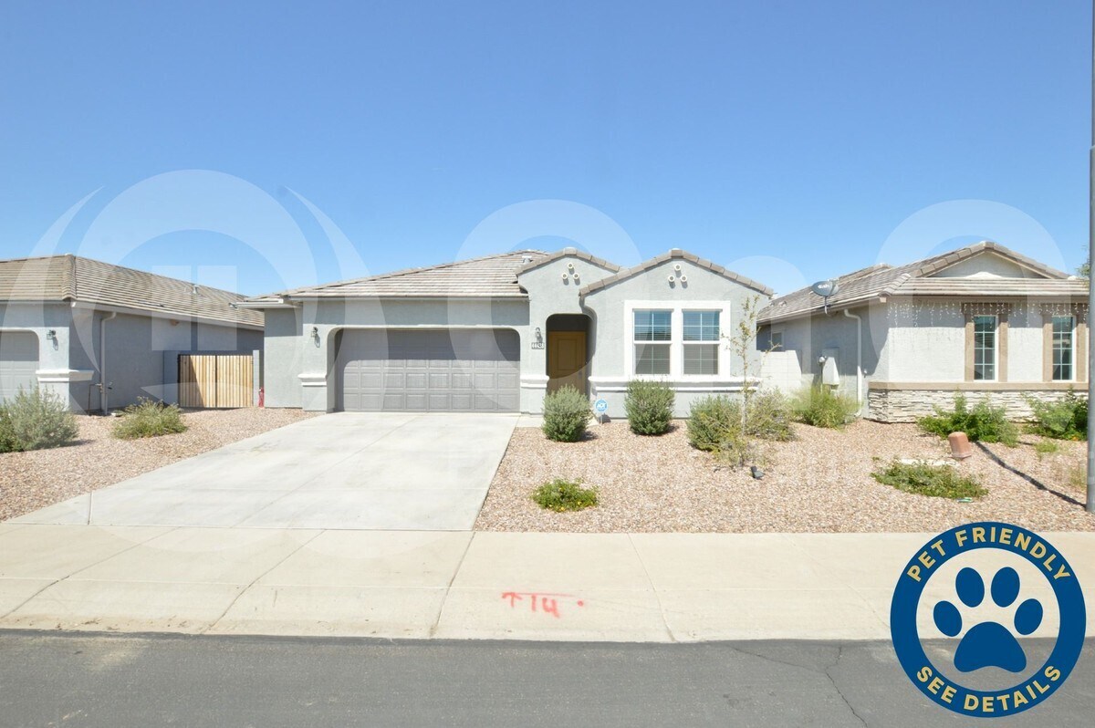 Primary Photo - 44438 W Palo Aliso Way
