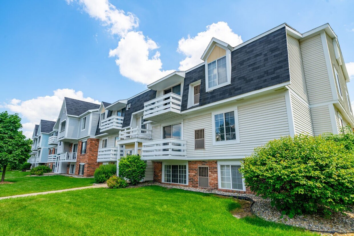 Trappers Cove Apartments Lansing, MI