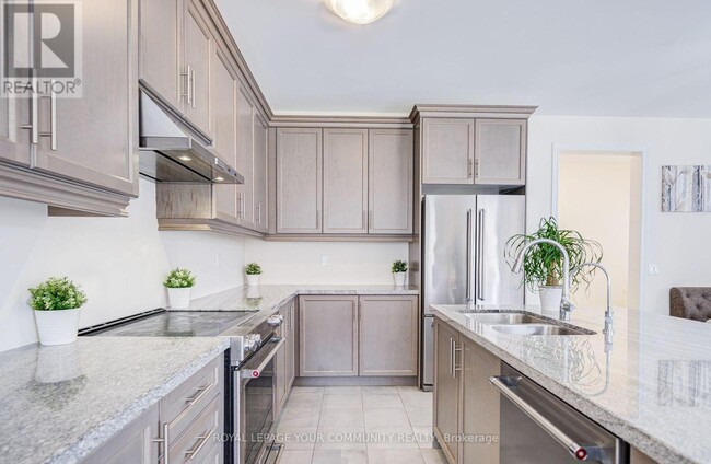 Photo du bâtiment - 290 Silk Twist Dr