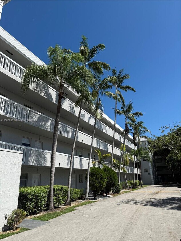 Foto principal - 17255 SW 95th Ave