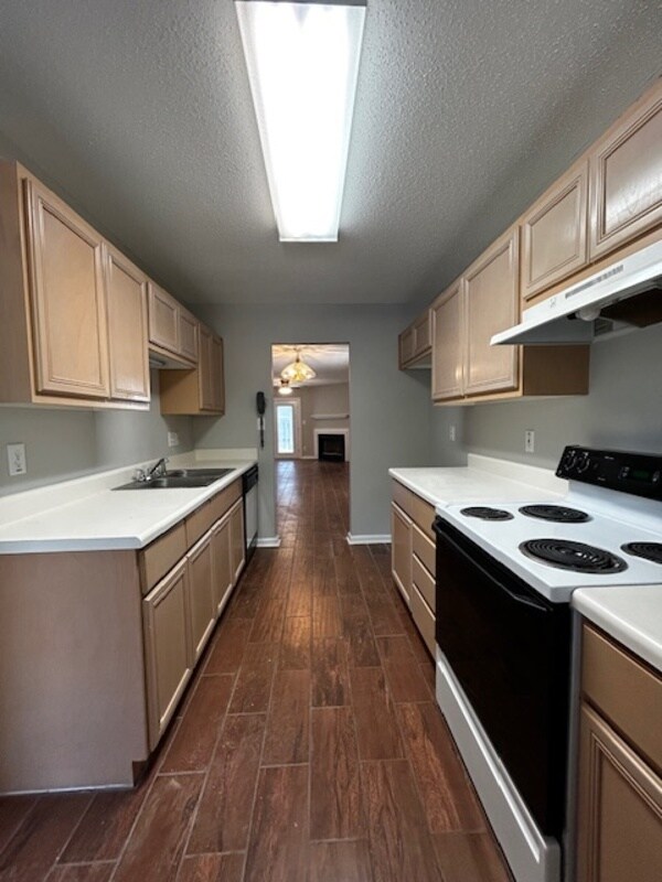 Foto del edificio - 51 Heritage Village Ln