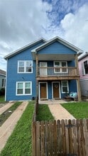 Building Photo - 3414 Ave N Ursuline St
