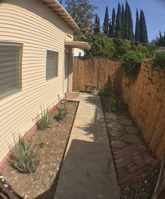 Building Photo - 10742 Palms Blvd
