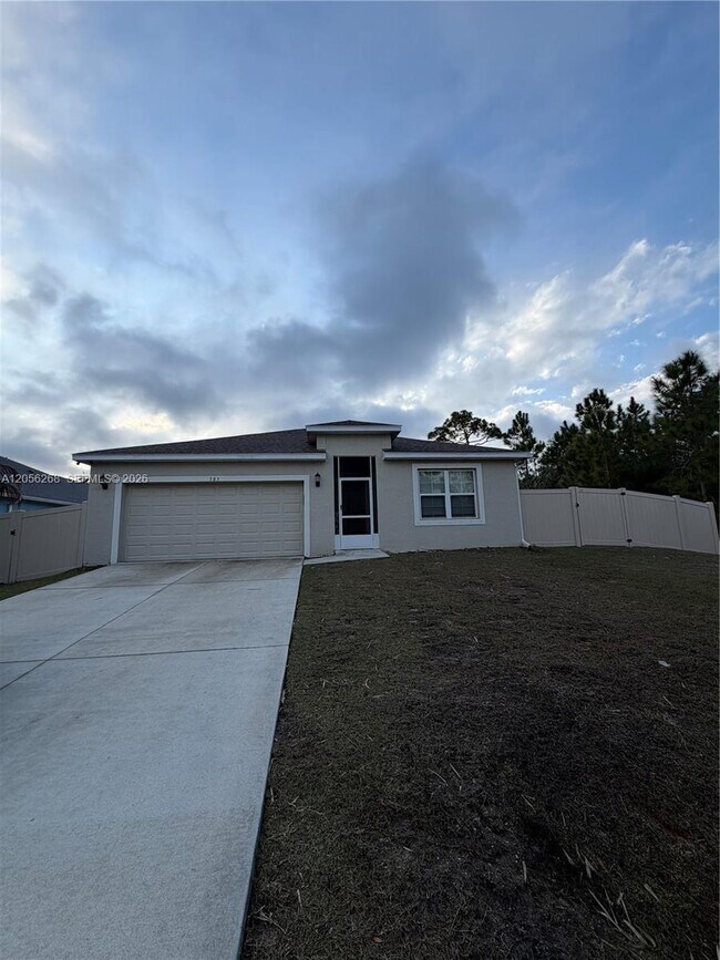 Building Photo - 383 Hanford Rd SW