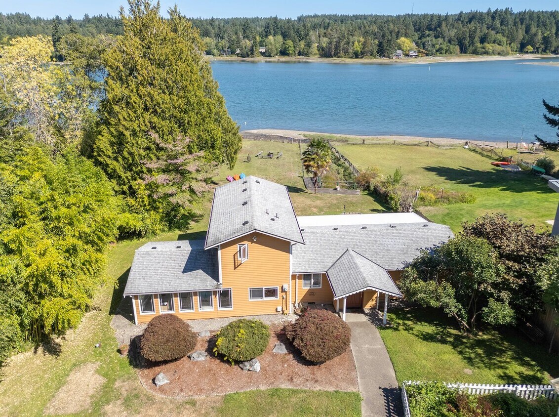 Foto principal - SHORT TERM LEASES! 1-6 months - 3-Bedroom ...