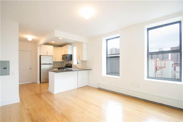 Building Photo - 305 W 150th St