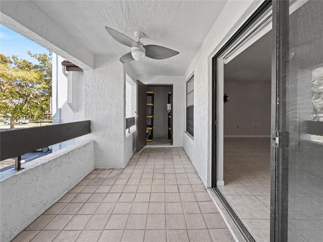 Building Photo - 9140 SW 123rd Ct